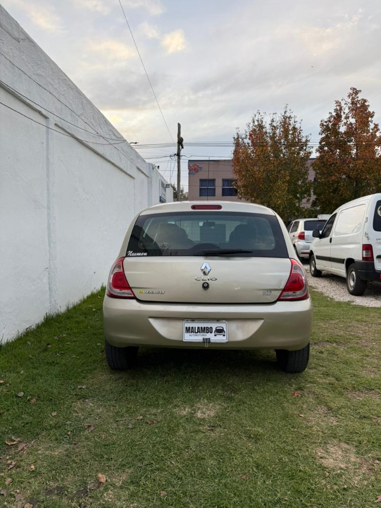 Renault Clio Mio Expression Pack II 1.2 — foto 7